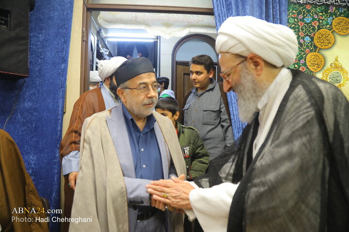 مراسم عمامه گذاری و جشن میلاد حضرت فاطمه زهرا(س)در بیت آیت‌الله فقیهی