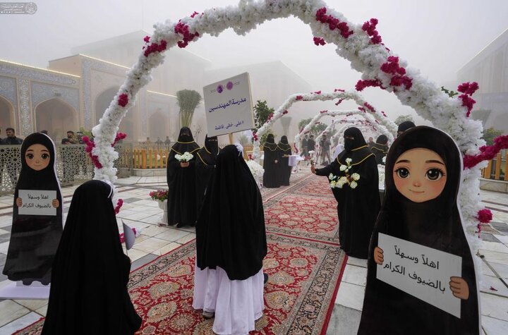 تقرير مصور/ حضور واسع للفتيات في احتفالية التكليف الشرعي السنوي بمناسبة ولادة السيدة "فاطمة الزهراء" (ع)