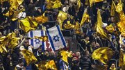 Penyokong Maccabi Tel Aviv Menyanyikan Kebencian, Buat Isyarat Nazi Semasa Perlawanan Bola Sepak