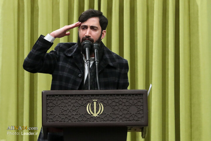 Photos: Imam Khamenei meets with elegists, eulogists