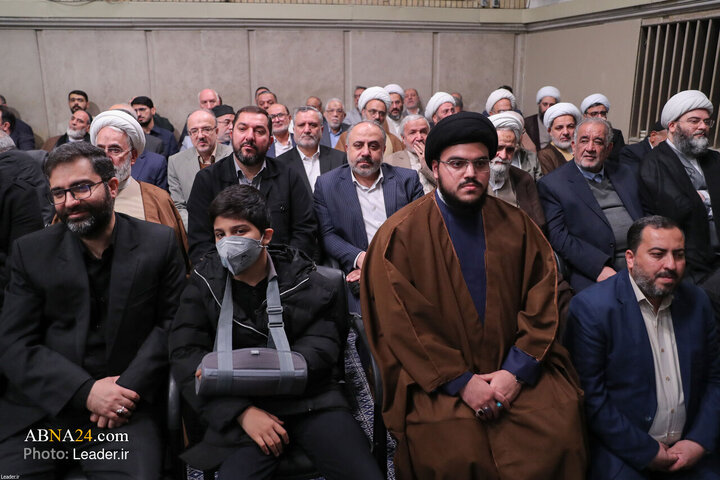 Photos: Imam Khamenei meets with elegists, eulogists