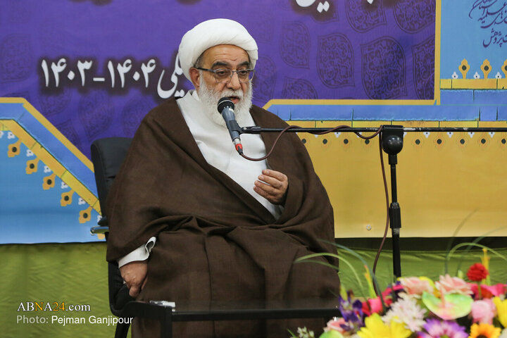 Photos: Closing Ceremony of 15th Allameh Helli, 4th Seminary Professors Festivals in Isfahan