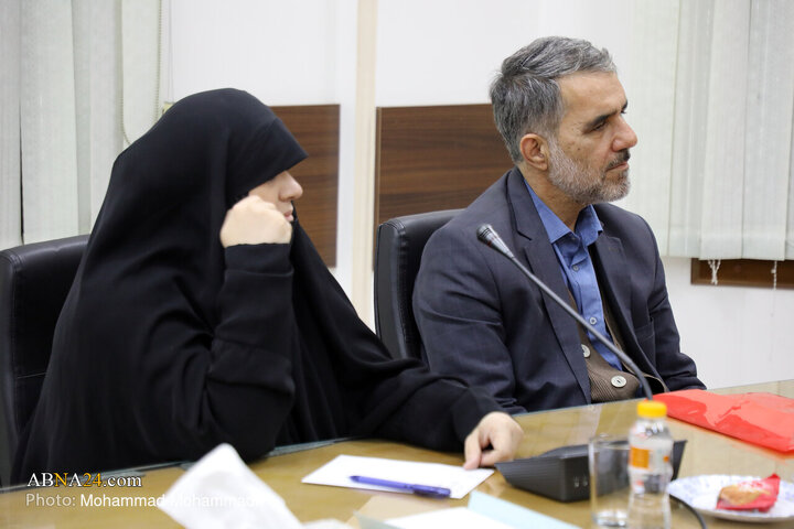 Photos: Members of "Andisheh Sharq Institute" meet Ayatollah Ramazani