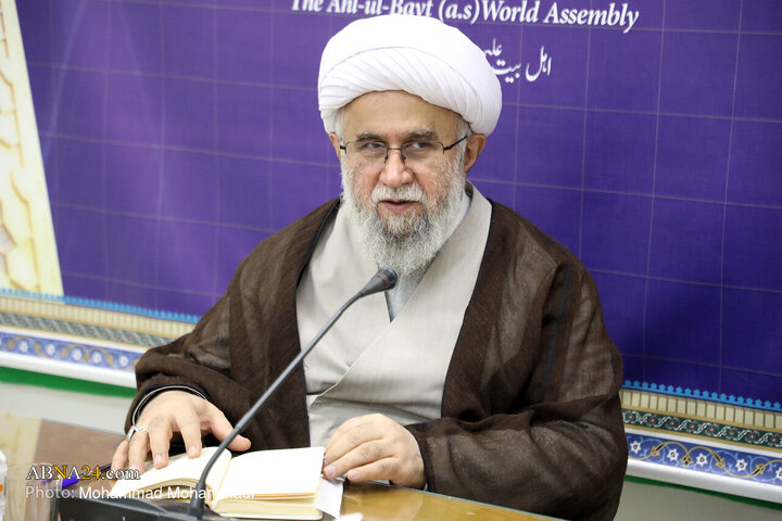 Photos: Members of "Andisheh Sharq Institute" meet Ayatollah Ramazani