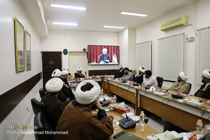 دیدار اعضای شورای «جامعه حوزوی مِنار» با آیت‌الله رمضانی