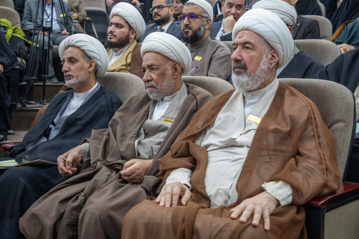 تقرير مصور/ إقامة مؤتمر علمي حول السيدة الزهراء (عليها السلام) في جامعة بابل