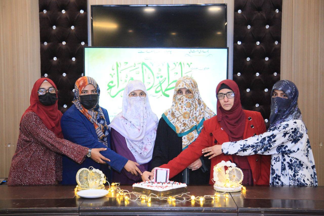 Ms. Lubna Mushtaq: Love For Sayyida Fatima (S.A) is Sign of Faith