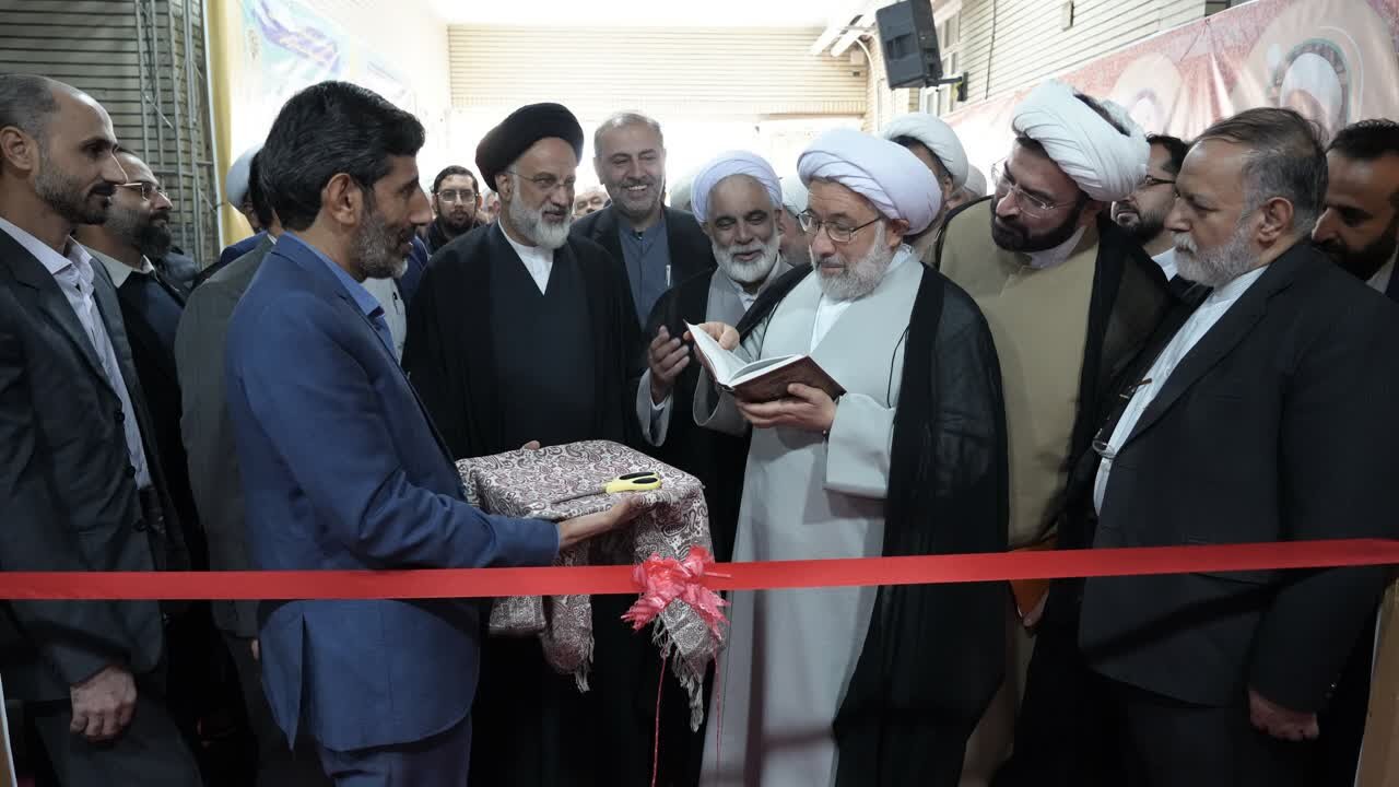 افتتاح نمایشگاه متمرکز دستاوردهای پژوهشی جامعةالمصطفی + تصویر