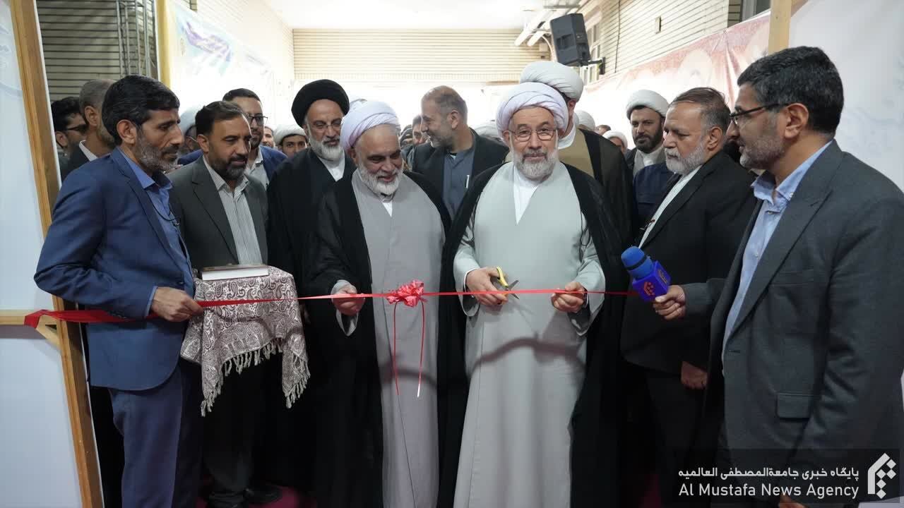 افتتاح نمایشگاه متمرکز دستاوردهای پژوهشی جامعةالمصطفی + تصویر