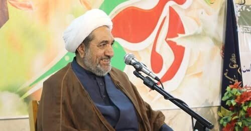 رجل دين شيعي: إن تبني شخصية السيدة الزهراء (س) هو مفتاح الخلاص والإصلاح الاجتماعي