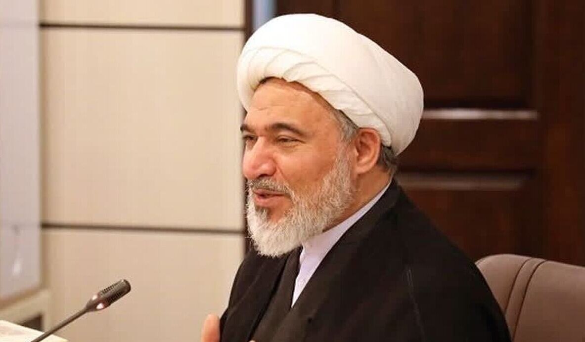 استاد بهجت‌پور: تفسیر تنزیلی، راز نسخ و تغییر احکام قرآنی را آشکار می‌کند/ نسخ به دلیل اتمام زمان مصلحت حکم پیشین است