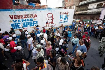تظاهرات گسترده در شهرهای ونزوئلا در حمایت از نیکلاس مادورو