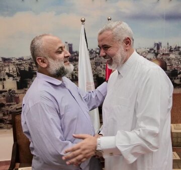 Larawan ng mga martir na sina Ismail Haniyeh at Raed Hussein Saad