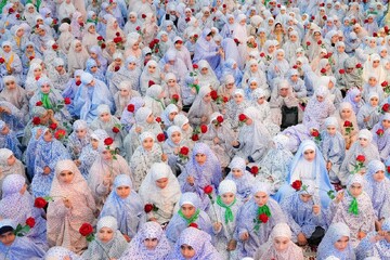 تصویری رپورٹ| حرمِ امامین عسکریینؑ میں ہزاروں عراقی بچیوں کی جشنِ تکلیف کی پُروقار تقریب