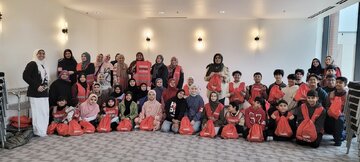 تصاویر | تگزاس؛ توزیع اقلام ضروری بهداشتی توسط سازمان «حسین کیست؟» برای بی‌خانمان‌ها