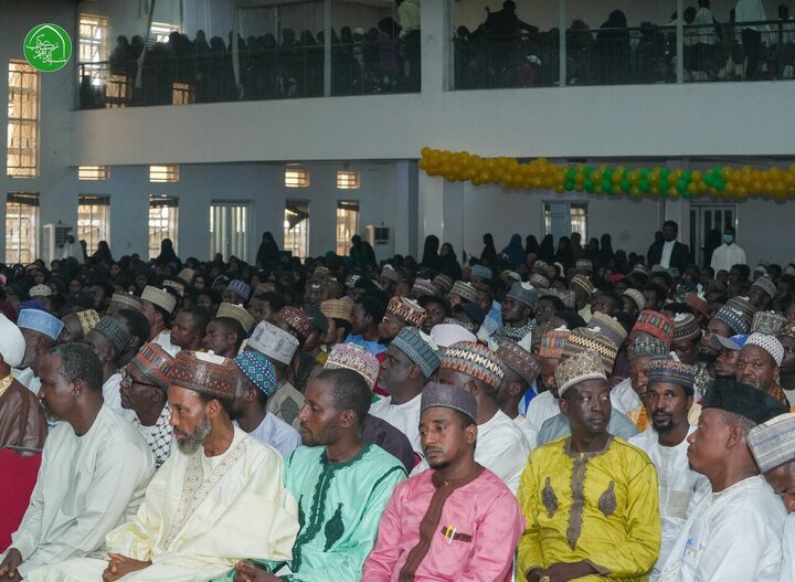 تقرير مصور/ مشاركة واسعة في حفل ولادة السيدة "فاطمة الزهراء" (ع) بحضور الزكزاكي بالعاصمة النيجيرية