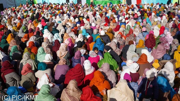 تقرير مصور/ حضور واسع في حفل ولادة السيدة "فاطمة الزهراء"(ع) يوم المرأة بمدينة كارجيل الهندية