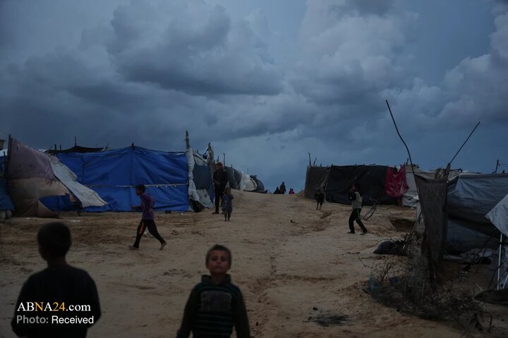 Photos: Gaza’s Displaced Trapped in Winter