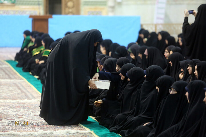 تقرير مصور/ مراسم خاصة بمناسبة ولادة السيدة "فاطمة الزهراء" (ع) بحضور خادمات العتبة المعصومية المقدسة بقم