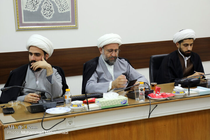 Photos: Members of "Menar" Seminary Council meet Ayatollah Ramazani