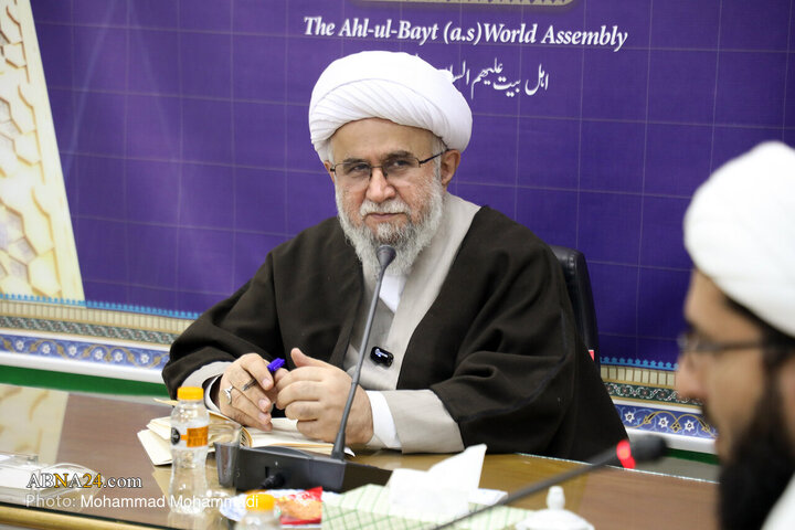 Photos: Members of "Menar" Seminary Council meet Ayatollah Ramazani