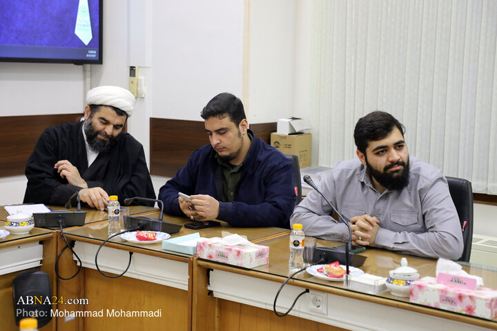 Photos: Members of "Menar" Seminary Council meet Ayatollah Ramazani