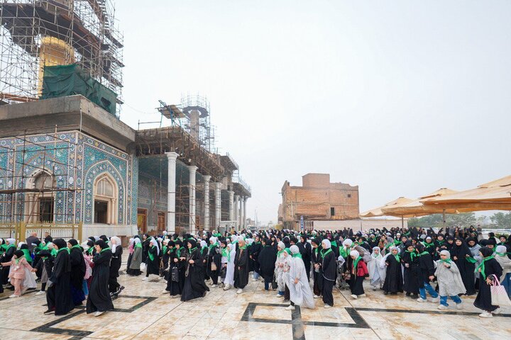 تقرير مصور/ حرم الإمامين العسكريين (ع) يحتضن حفلا بهيجا بتتويج أربعة آلاف فتاة للحجاب لبلوغهن سنّ التكليف