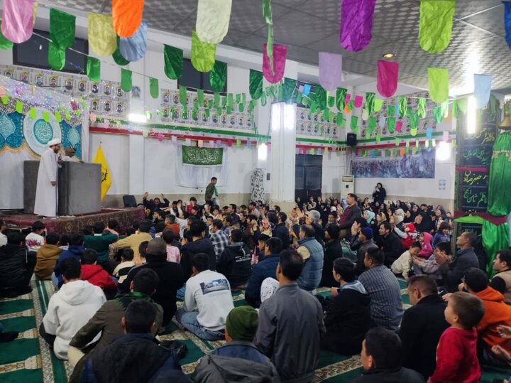 عکس خبری | تجلیل از بسیجیان فاطمیون در میلاد حضرت زهرا(س) در مشهد