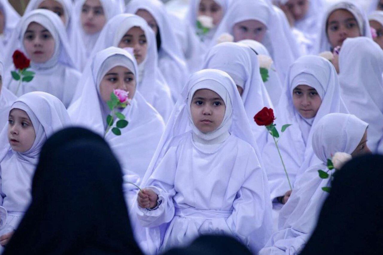 Photos: Al-Abbas shrine organises ceremony for girls in age of puberty in Nineveh Governorate