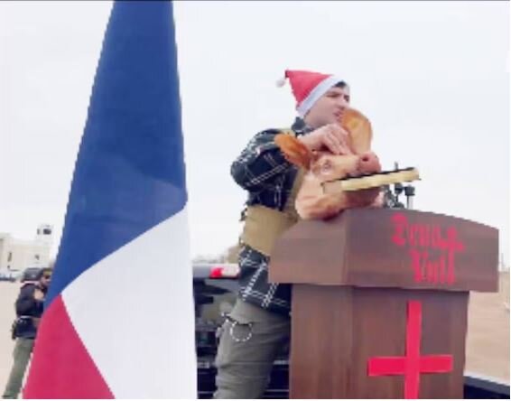 अमेरिका में कुरआन और रसूले अकरम (स.) की बेअदबी; दुनिया भर में आक्रोश