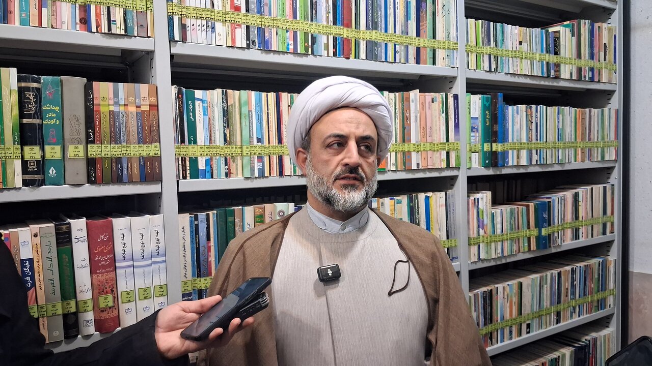 تاریخچه و جزئیات مجموعه‌های نفیس کتابخانه آیت‌الله العظمی گلپایگانی/ رونمایی از نسخه خطی منسوب به امام سجاد(ع) در گنجینه قم