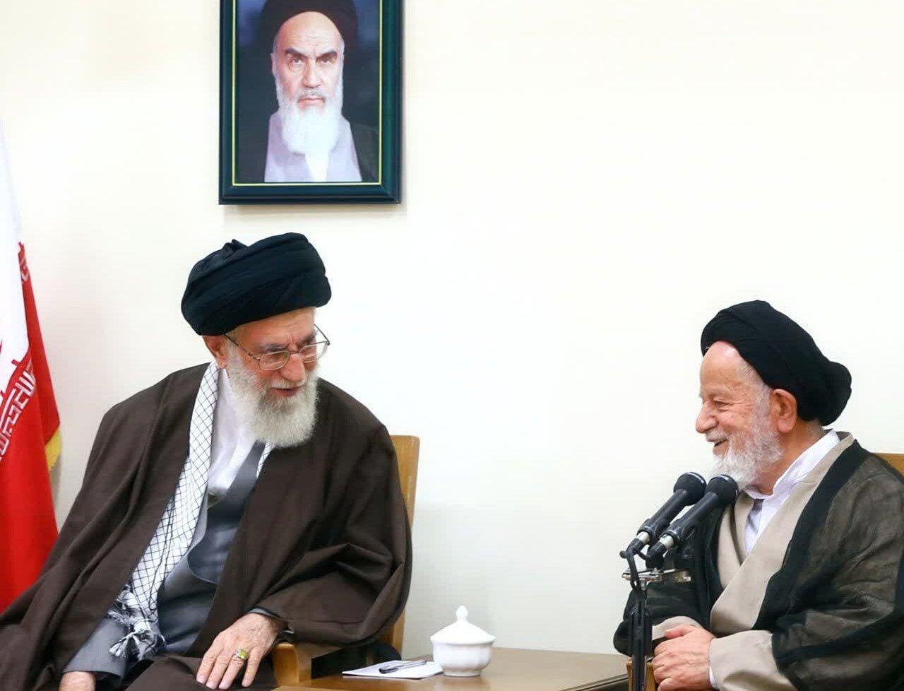 پیام تسلیت رهبر انقلاب اسلامی در پی درگذشت عالم مجاهد و خدوم حجت‌الاسلام شاهچراغی