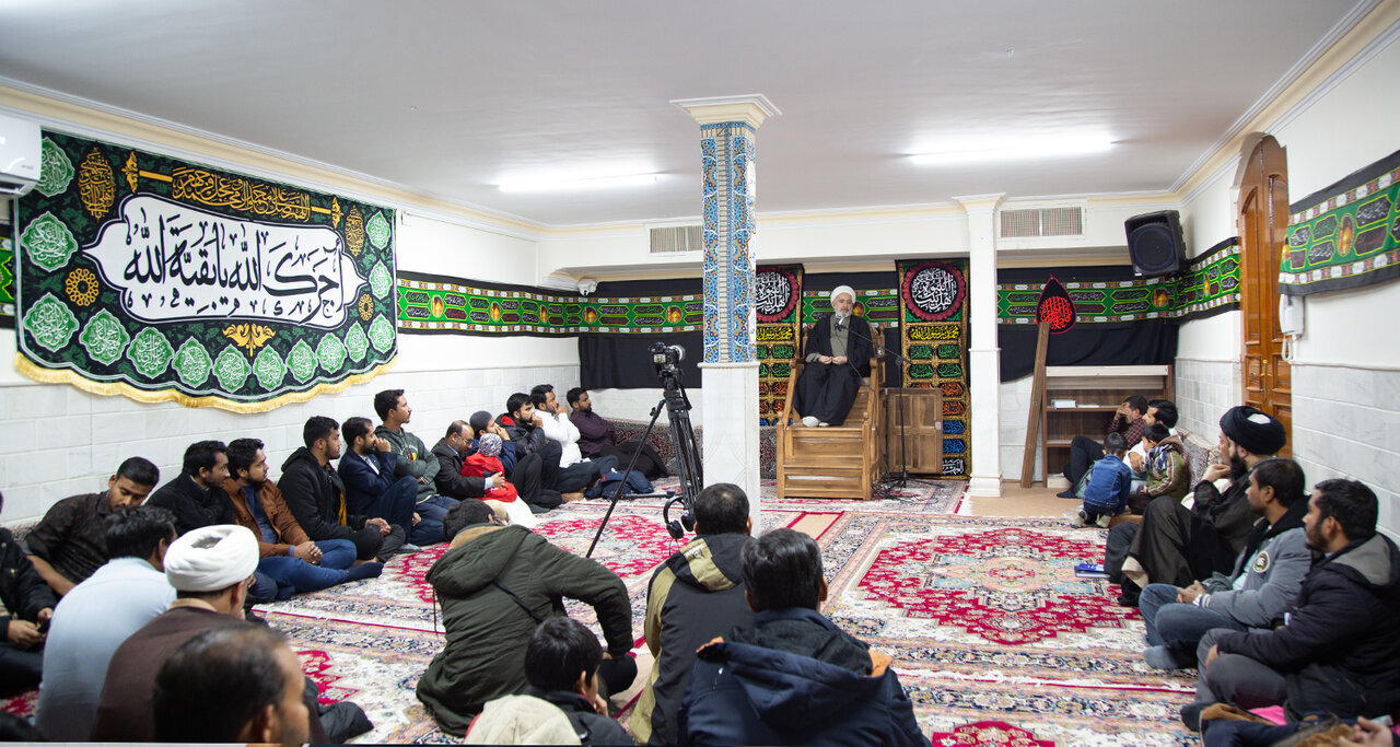 হযরত যাহরা (সা.আ.)-এর জন্মবার্ষিকীতে বাংলাদেশের সর্বোচ্চ নেতার কার্যালয়ের সহায়তায় কোমে বসবাসকারী বাংলাদেশী শিক্ষার্থীদের উপস্থিতিতে অনুষ্ঠান+ছবিসহ।