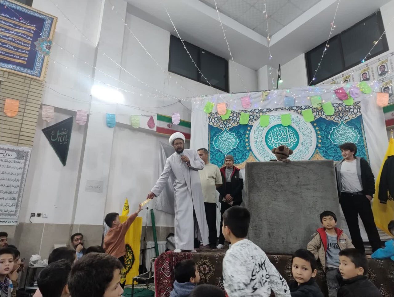 Wêneya nûçeyî | Pîrozbahî kirina Besîcîyên Fâtimiyûn di roja cîyaniya Hazretê Zehra (s.x) de li Meşhedê