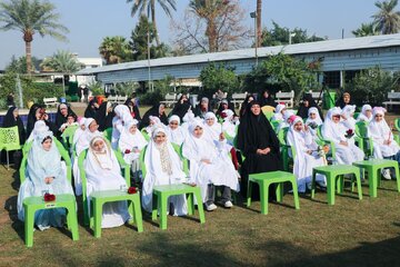 Sherehe ya Taklifu ya maelfu ya wasichana wa Iraq katika Haram ya Maimamu Wawili Askariyayn (a.s)