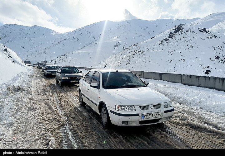 အီရန်နိုင်ငံ ဟာမီဒန်ပြည်နယ်ရှိ တာရစ်ဒါရက် ကုန်းမြင့်ဒေသတွင် နှင်းများကျ ။ ။ Photos