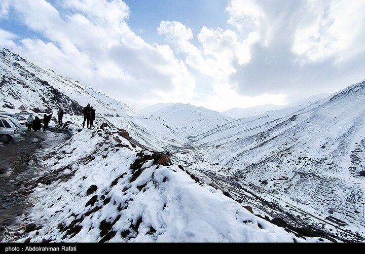 အီရန်နိုင်ငံ ဟာမီဒန်ပြည်နယ်ရှိ တာရစ်ဒါရက် ကုန်းမြင့်ဒေသတွင် နှင်းများကျ ။ ။ Photos