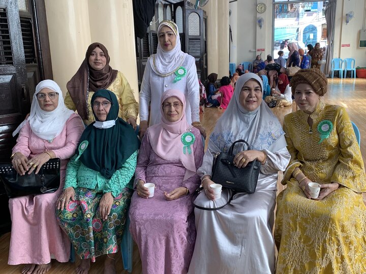 ရန်ကုန် မြို့ မဂို ရှီအဟ် ဂျအ်မေ့ ဗလီ တွင် မြန်မာ နိုင်ငံလုံးဆိုင်ရာ ဖွာသွေမီယဟ် အမျိုးသမီး အသင်းအဖွဲ့ကြီး မှ ဦးစီးပြီး သခင်မကြီး ဖွာတွေမဟ် ဇဲဟ်ရာ (စ.အ) မွေးနေ့ရက်မြတ် မင်္ဂလာ အခမ်းအနား ကျင်းပ  ။ ။ Photos