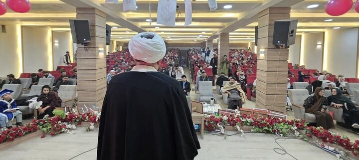 Photos: Honoring Outstanding Students of “Moj-e Kherad” School in Kabul