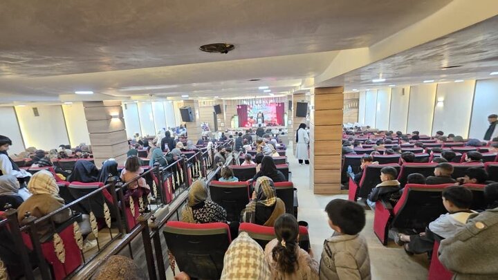 Photos: Honoring Outstanding Students of “Moj-e Kherad” School in Kabul