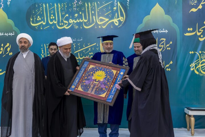 تقرير مصور/ حفل تخرج أكثر من 1000 طالبة جامعية في باكستان