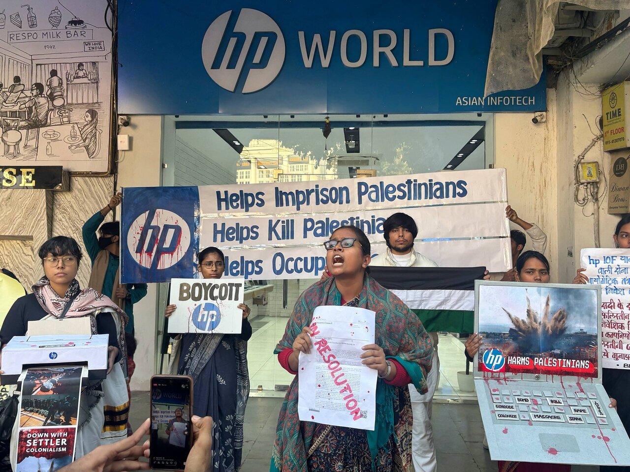 Pro-Palestine Protest Targets HP Over Role in Israeli Occupation in Delhi
