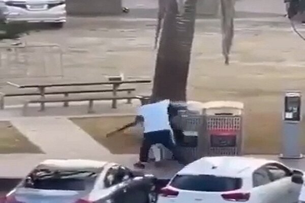 موسڵمانێک گیانی دەیان جوولەکەی لە سیدنی ڕزگار کرد