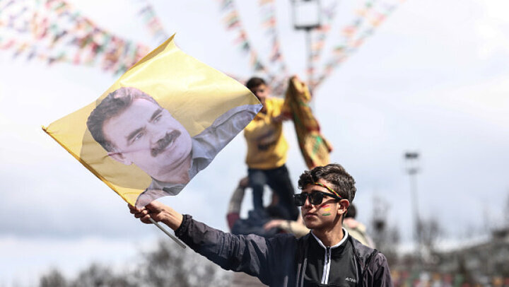 Örsan Öymen'in PKK Övgüsü Tehlikeli: Özerklik Maskesiyle Bölücülüğe Hizmet!