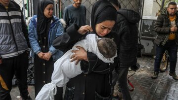 Gazze'de bir bebek soğuktan şehit oldu