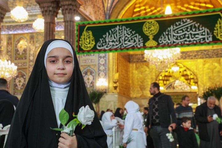 Informe fotográfico | El Santuario del Imam Huséin (P) corona con el hiyab a 2.000 niñas en la ceremonia de madurez religiosa