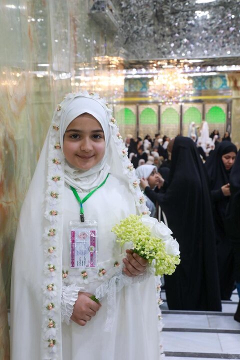 Informe fotográfico | El Santuario del Imam Huséin (P) corona con el hiyab a 2.000 niñas en la ceremonia de madurez religiosa