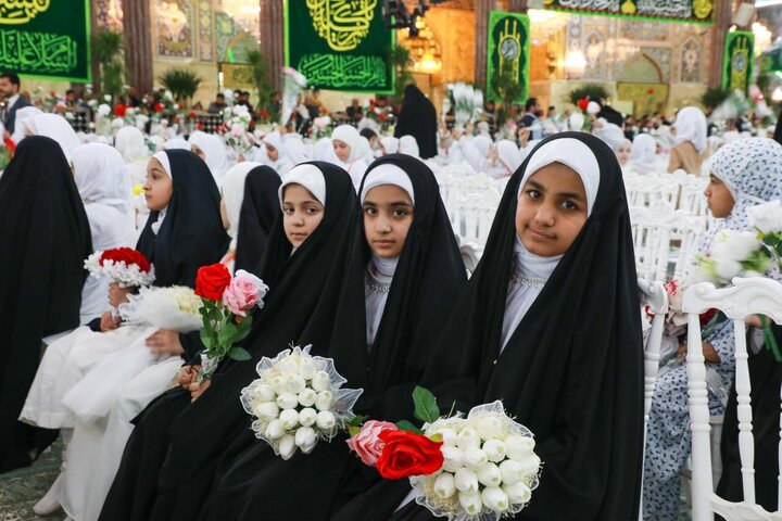 Informe fotográfico | El Santuario del Imam Huséin (P) corona con el hiyab a 2.000 niñas en la ceremonia de madurez religiosa