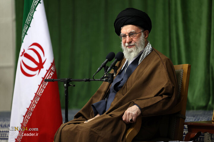 دیدار دست‌اندرکاران کنگره بزرگداشت شهدای استان البرز با رهبر معظم انقلاب