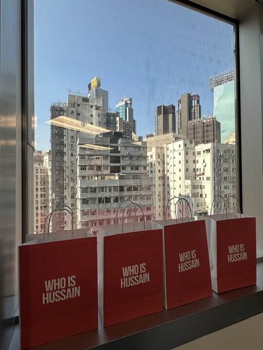 Informe fotográfico | Los voluntarios de Who is Hussain (P) en Hong Kong convierten una campaña de donación de sangre en un salvavidas tras el incendio de Tai Po